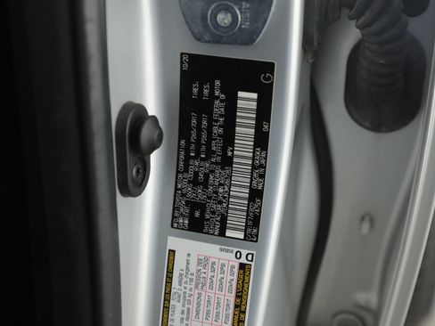 Used 2021 Toyota 4Runner SR5 image 12