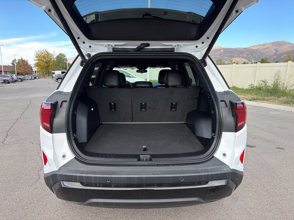 Used 2026 GMC Terrain Elevation w/ Elevation Premium Package AWD/4WD image 13