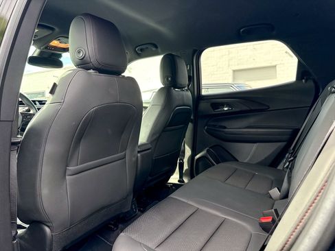 Used 2023 Chevrolet TrailBlazer RS w/ Convenience Package AWD/4WD image 9