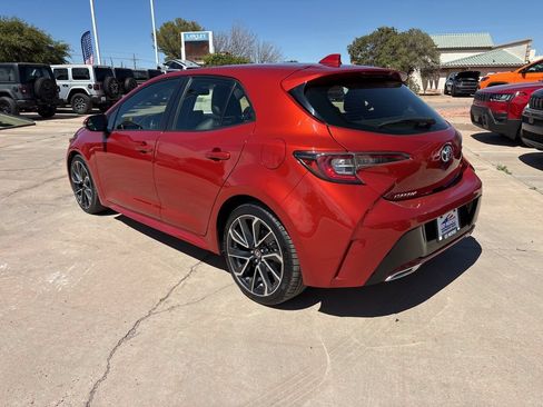 Used 2019 Toyota Corolla XSE FWD image 6