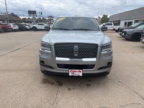 Used 2022 Lincoln Navigator L Reserve image 3