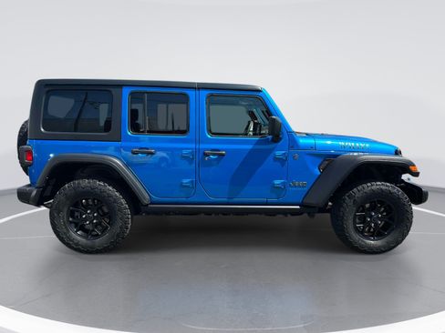 Used 2024 Jeep Wrangler Unlimited AWD/4WD image 4