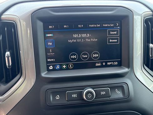 Used 2021 Chevrolet Silverado 1500 Custom Trail Boss AWD/4WD image 23