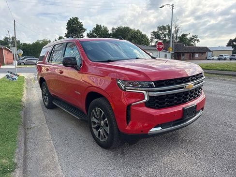 Used 2024 Chevrolet Tahoe LS w/ Driver Alert Package AWD/4WD image 10