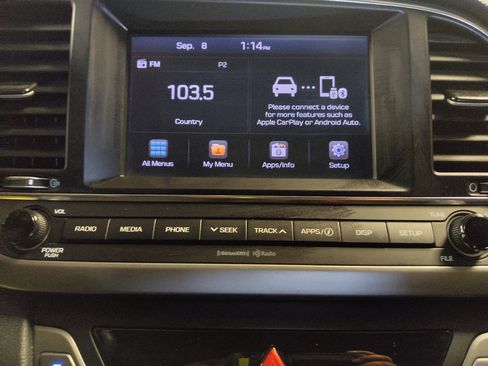 Used 2018 Hyundai Elantra SEL FWD image 25