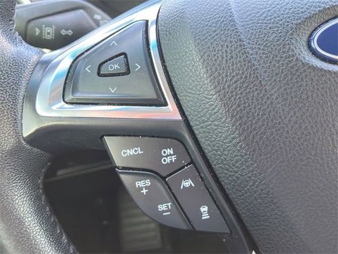 Used 2022 Ford Edge SEL image 20