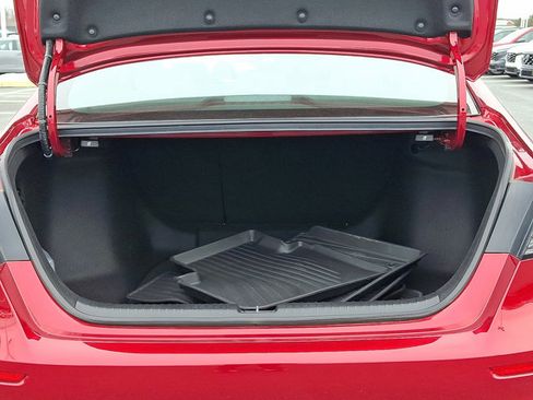 Certified 2025 Honda Accord SE image 32