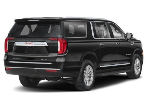 Used 2023 GMC Yukon XL SLT w/ SLT Premium Package AWD/4WD image 3