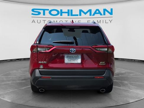 Used 2024 Toyota RAV4 XLE AWD/4WD image 6