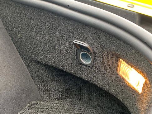 Used 2016 Chevrolet Corvette Stingray 2LT image 11