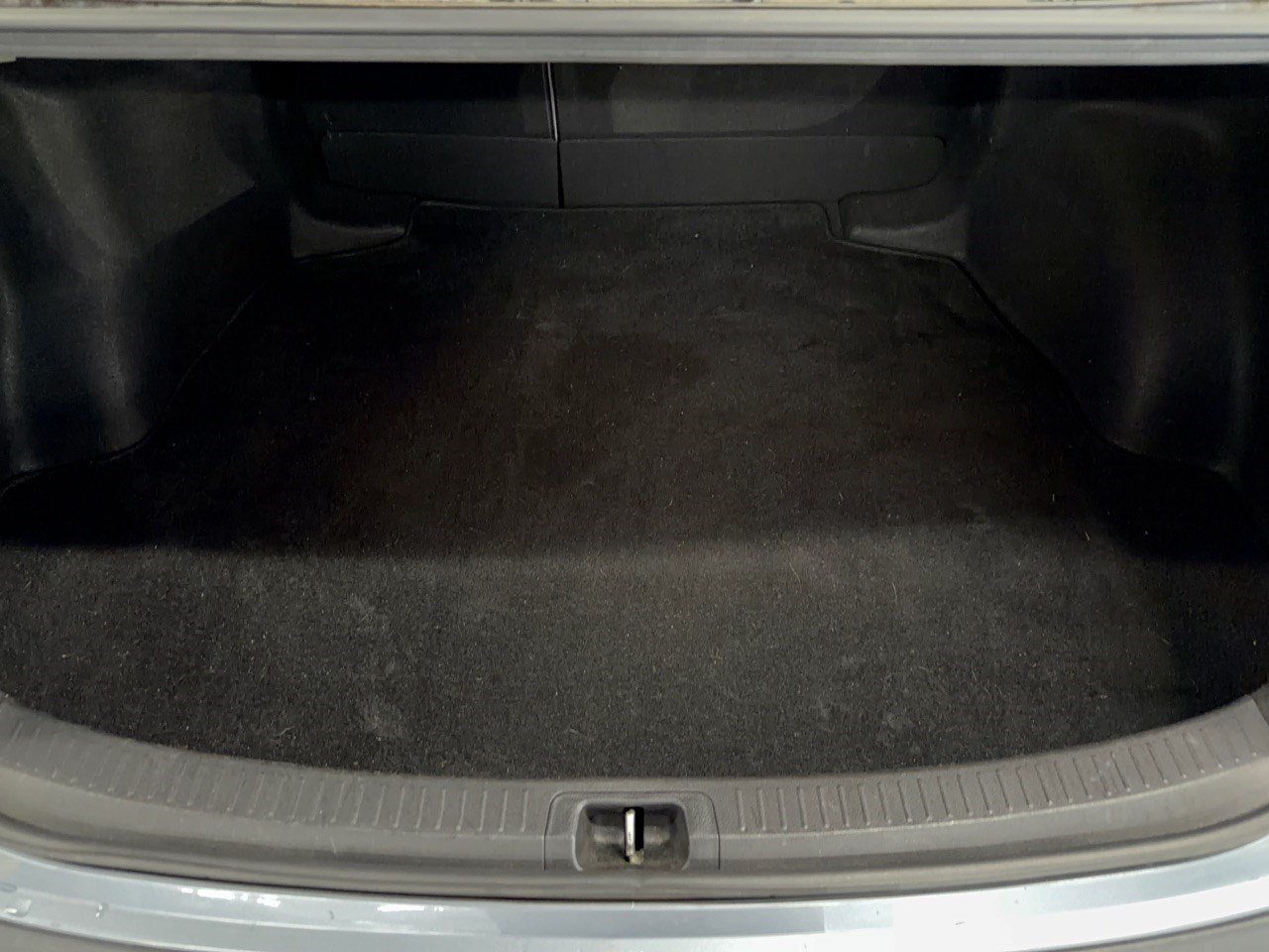 Used 2020 Toyota Corolla LE FWD image 28