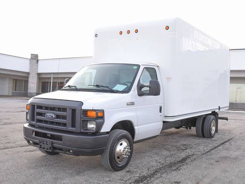 Used 2017 Ford E-450 and Econoline 450 Super Duty image 5