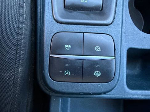 Used 2022 Ford Maverick XL image 24