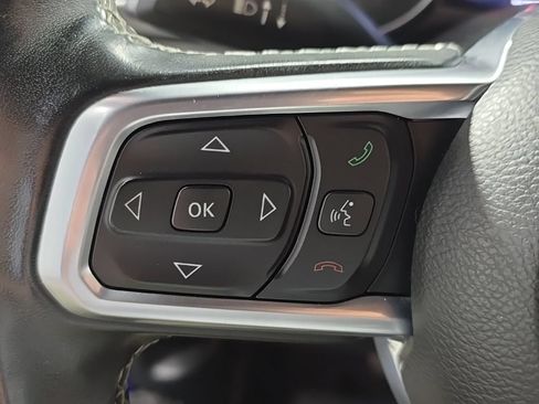 Used 2019 Jeep Wrangler Unlimited Sahara w/ Uconnect 4C Nav & Sound Group AWD/4WD image 36