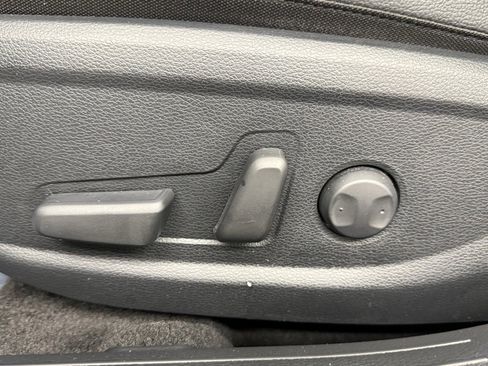 Used 2024 Kia Forte GT-Line w/ GT-Line Premium Package image 17