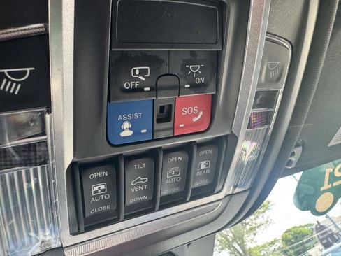 Used 2021 RAM 1500 Rebel w/ Rebel Level 2 Equipment Group AWD/4WD image 31