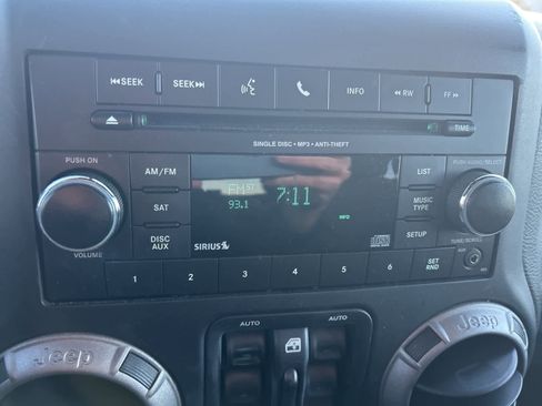 Used 2017 Jeep Wrangler Unlimited Sport w/ Quick Order Package 24S image 38