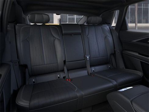 New 2025 Cadillac Lyriq Luxury image 17