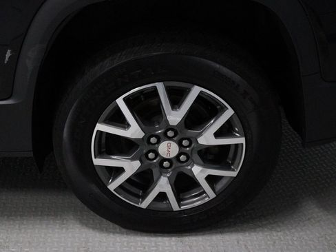 Used 2023 GMC Acadia SLE w/ Driver Convenience Package image 15