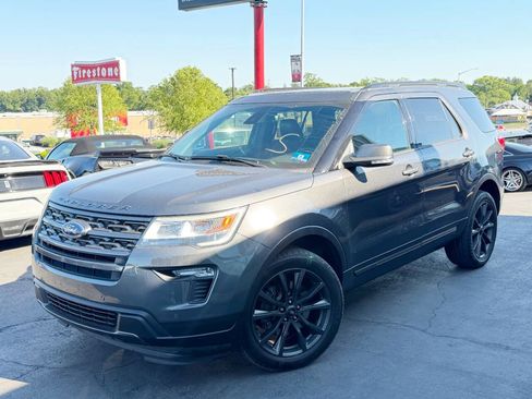 Used 2018 Ford Explorer XLT w/ Equipment Group 202A AWD/4WD image 1