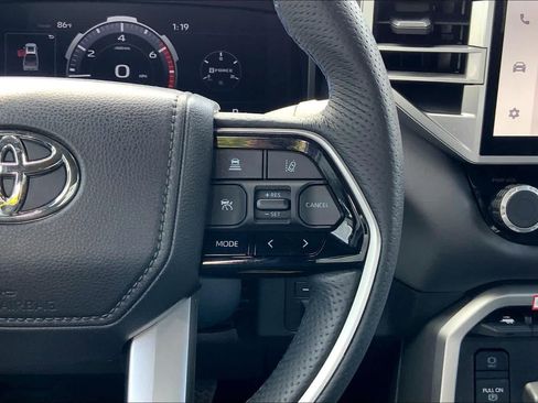 Used 2025 Toyota Tundra Platinum AWD/4WD image 25