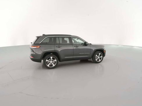 New 2025 Jeep Grand Cherokee Limited image 13