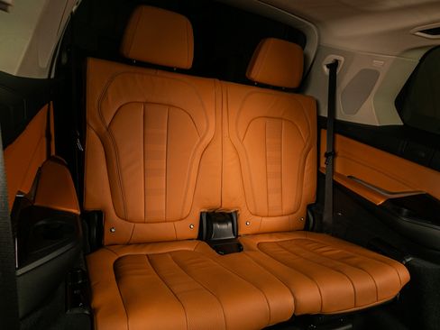 Used 2020 BMW X7 xDrive40i w/ Premium Package image 27