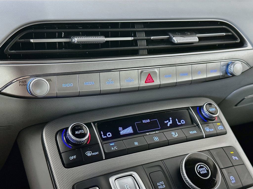 Used 2020 Hyundai Palisade SEL FWD image 18