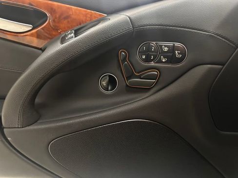 Used 2009 Mercedes-Benz SL 63 AMG image 10