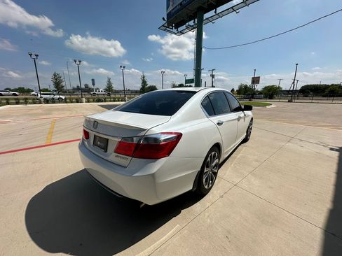 Used 2015 Honda Accord Sport image 5