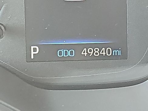 Used 2022 Toyota Corolla LE image 13