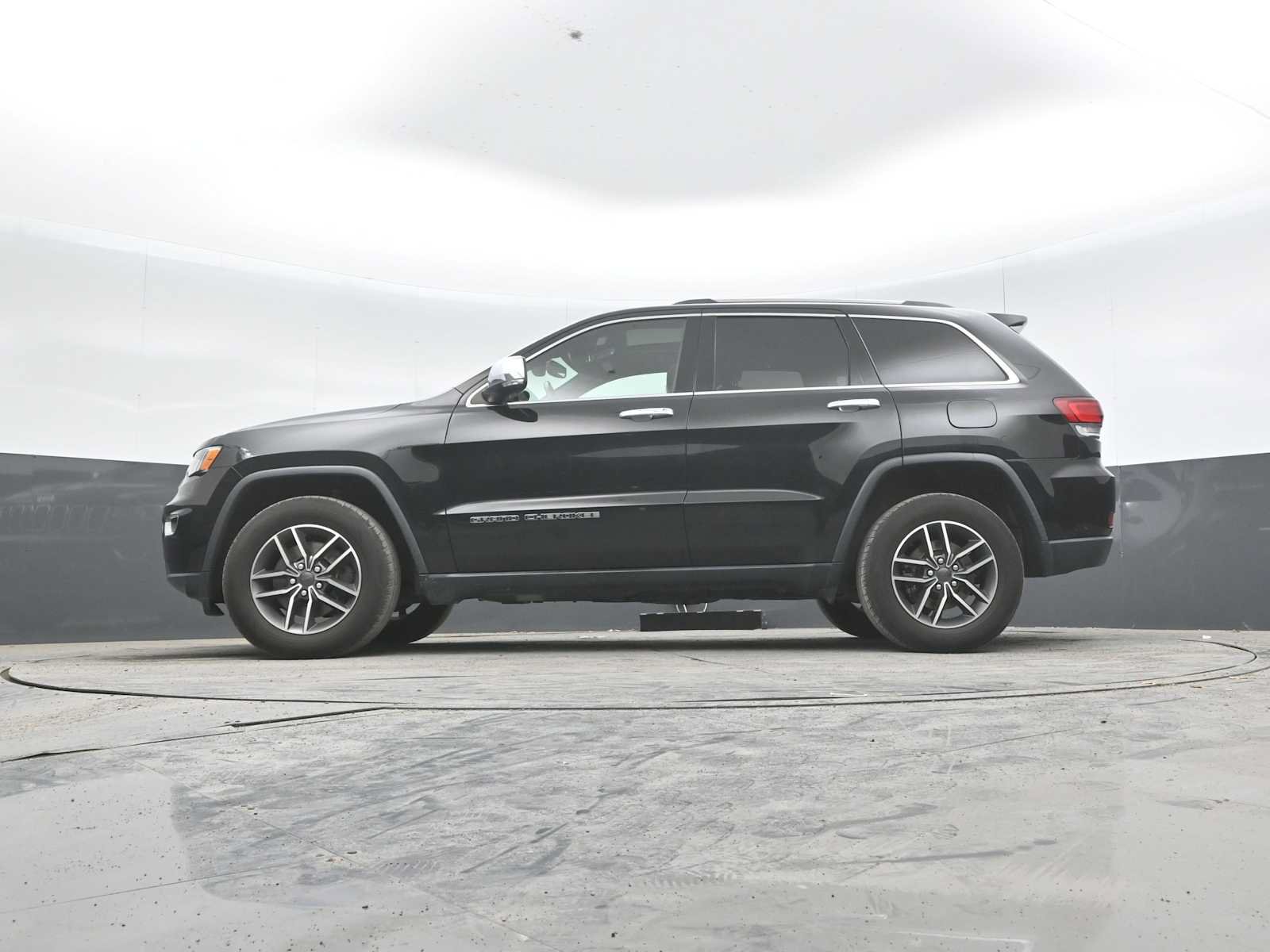 Used 2021 Jeep Grand Cherokee Limited w/ Trailer Tow Group IV AWD/4WD image 43