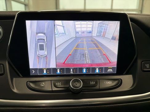 Used 2019 Chevrolet Blazer Premier w/ Sun and Wheels Package image 23