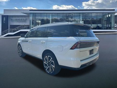New 2026 Lincoln Navigator Black Label AWD/4WD image 5