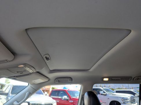 Used 2019 Nissan Armada SL w/ Premium Package image 25