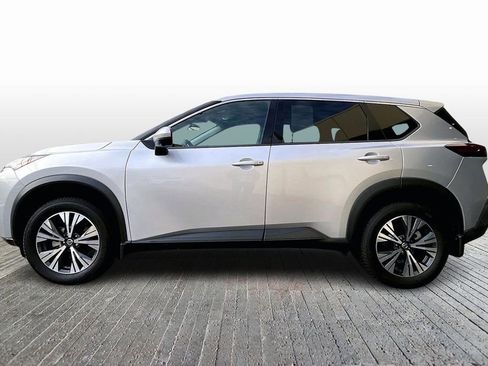 Used 2021 Nissan Rogue SV image 5