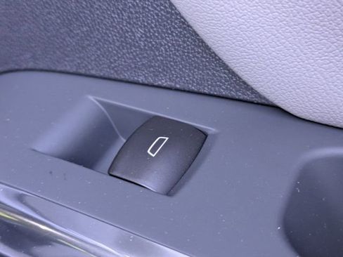 New 2026 Chevrolet Traverse LT image 32