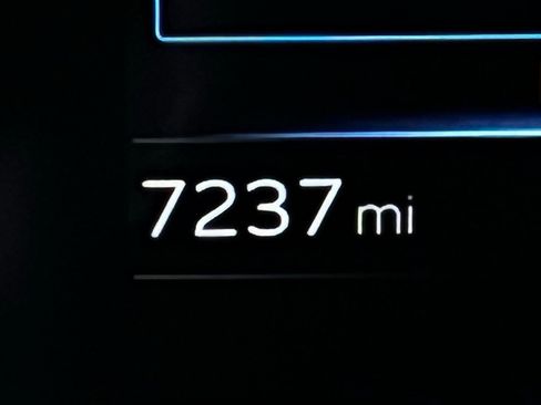 Used 2024 Toyota Prius Prime image 17