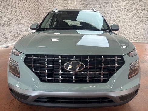 New 2026 Hyundai Venue SEL FWD image 2