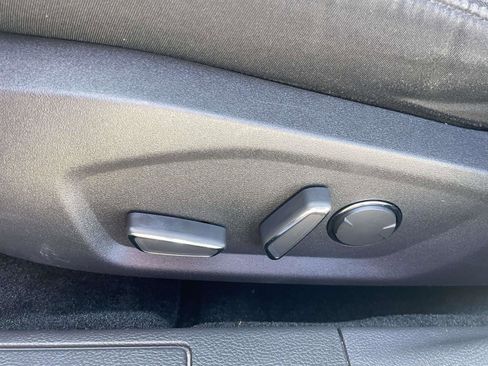Used 2016 Ford Fusion SE FWD image 13