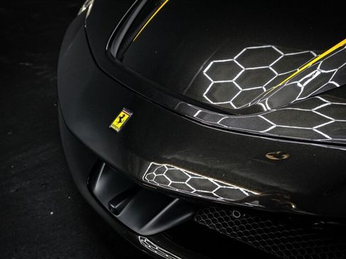 Used 2025 Ferrari SF90 Spider AWD/4WD image 10