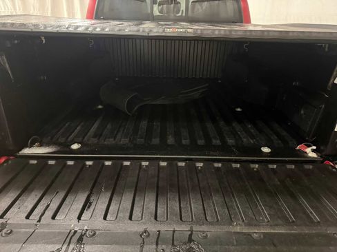 Certified 2022 Toyota Tacoma SR image 18
