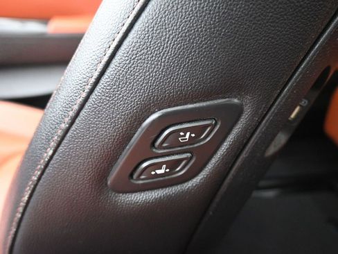 Used 2024 Kia Carnival SX Prestige image 36