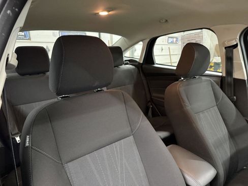 Used 2016 Ford Focus SE image 28