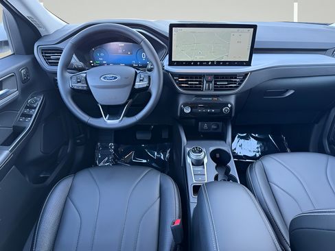Used 2025 Ford Escape Platinum w/ Premium Technology Package FWD image 20