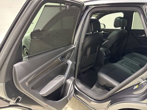 Used 2019 Audi SQ5 Prestige image 33