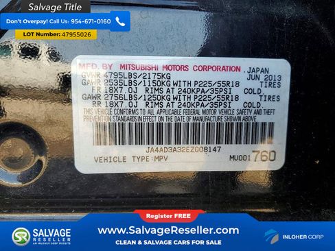 Used 2014 Mitsubishi Outlander SE image 17