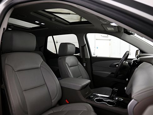 Used 2018 Chevrolet Traverse Premier image 28