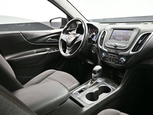 Used 2022 Chevrolet Equinox LT FWD image 14