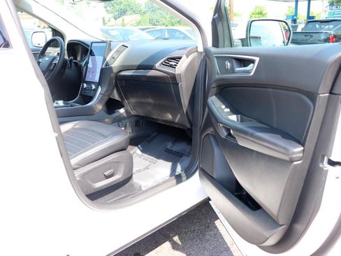 Used 2024 Ford Edge SEL AWD/4WD image 15